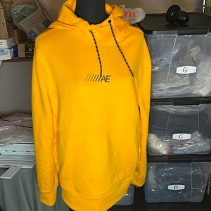 men’s medium yellow American eagle hoodie